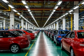 Рынок новых авто в РФ упал на 19% в 2025 году