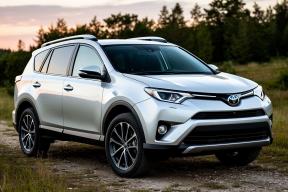 88% Toyota в РФ собраны в Китае: продажи марки выросли вдвое на фоне новой встречи дилеров в Таиланде