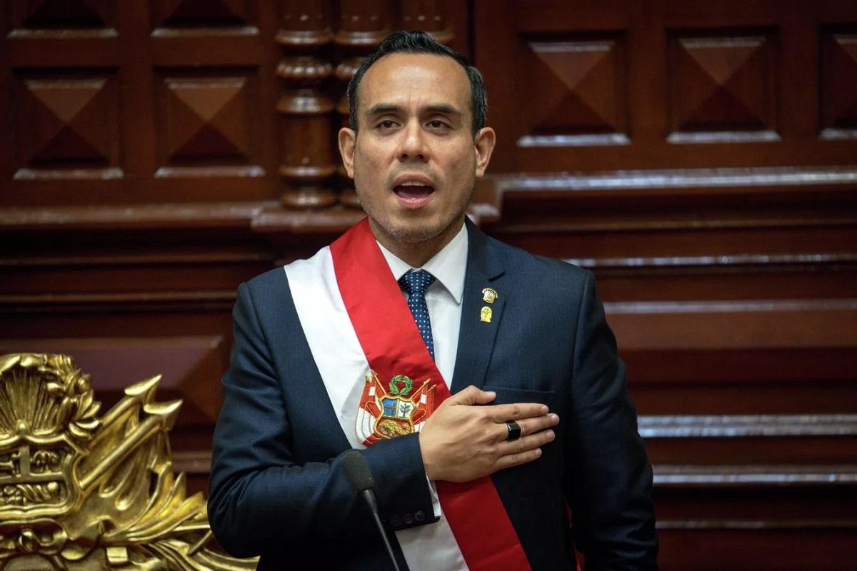 Временный президент Перу отправлен в отставку из-за коррупционного скандала
