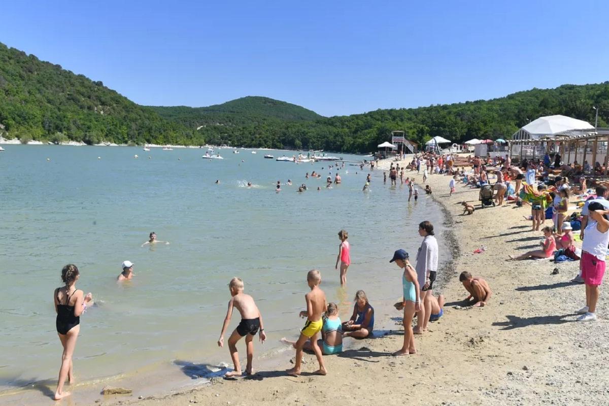 Президент РСТ Уманский: Туристы потеряли интерес к Анапе после экологической катастрофы