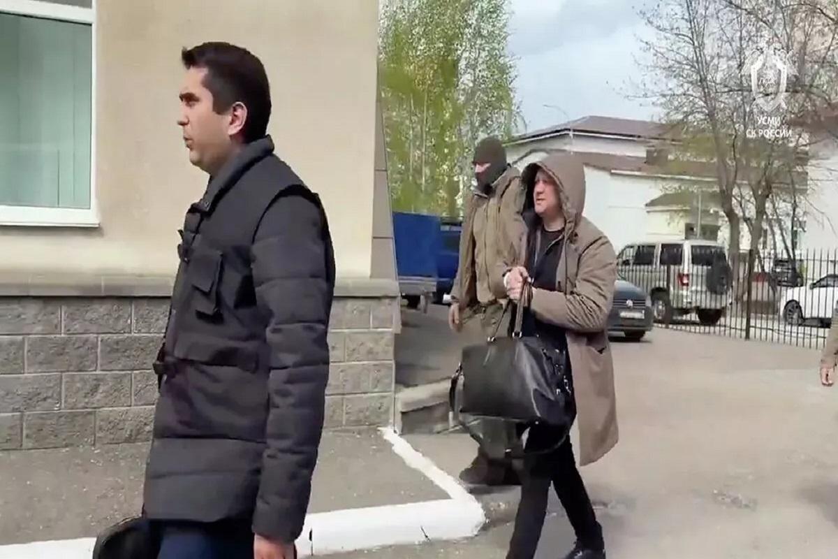 Суд решает судьбу мэра Уфы: Гособвинение требует ареста