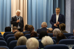 «Кварталы будут прирастать соцобъектами и развиваться»: мэр Иван Носков обсудил создание социальных объектов с жителями Красноглинского района Самары