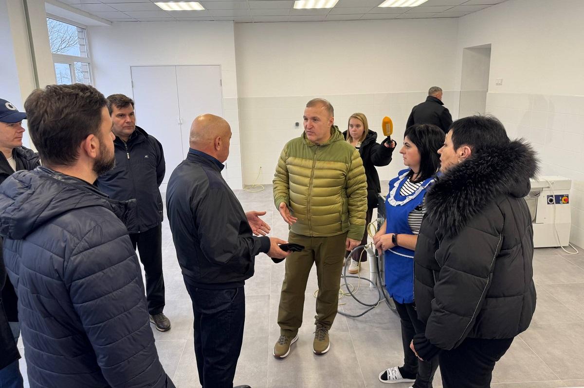 Глава Адыгеи Мурат Кумпилов посетил подшефный республике Генический район Херсонской области