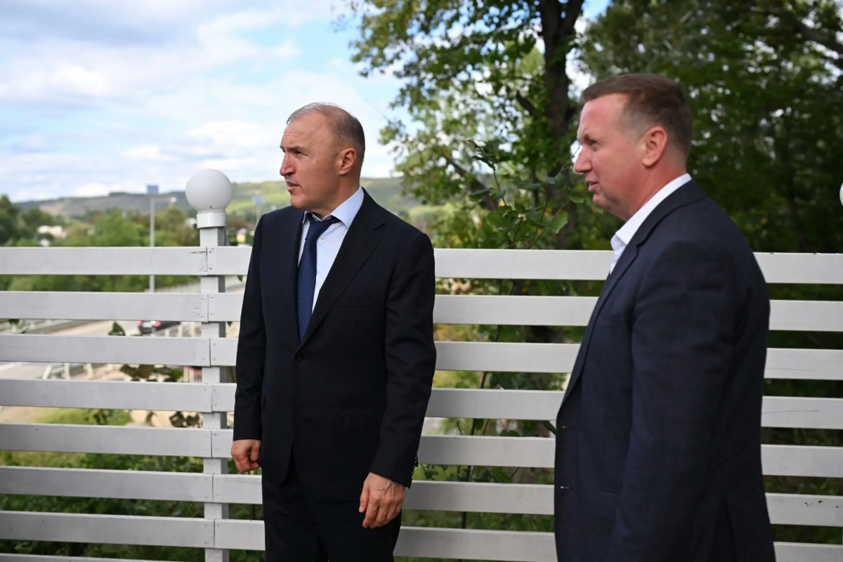 Глава Адыгеи Мурат Кумпилов посетил строящийся курортный комплекс RED BRIDGE RESORT в Майкопском районе