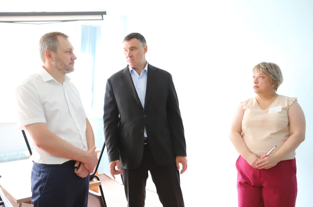 Мэр Руслан Болотов: Кабинеты технологии в 69 школах Иркутска оснастят современным оборудованием по нацпроекту «Молодежь и дети»