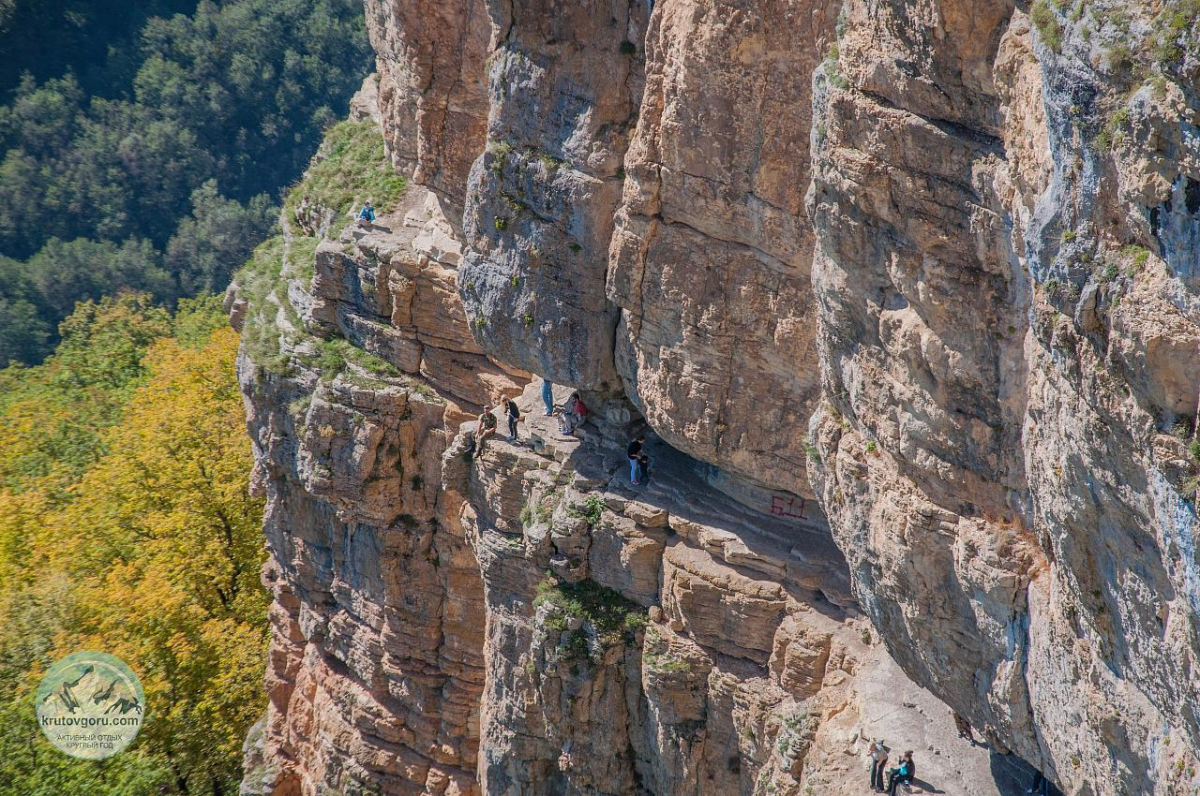 «Краснодарский край — это не только море»: На Кубани выпустили туристический буклет с картой предгорных маршрутов