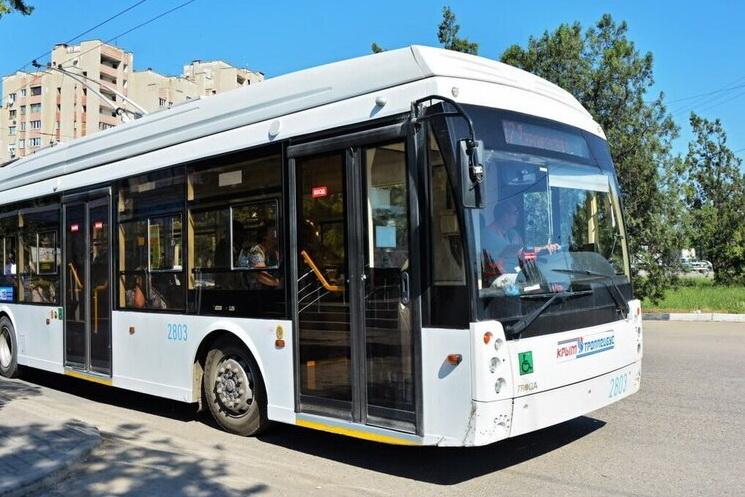 После выговора: в Крыму выпуск автобусов на линию вырос до 96%