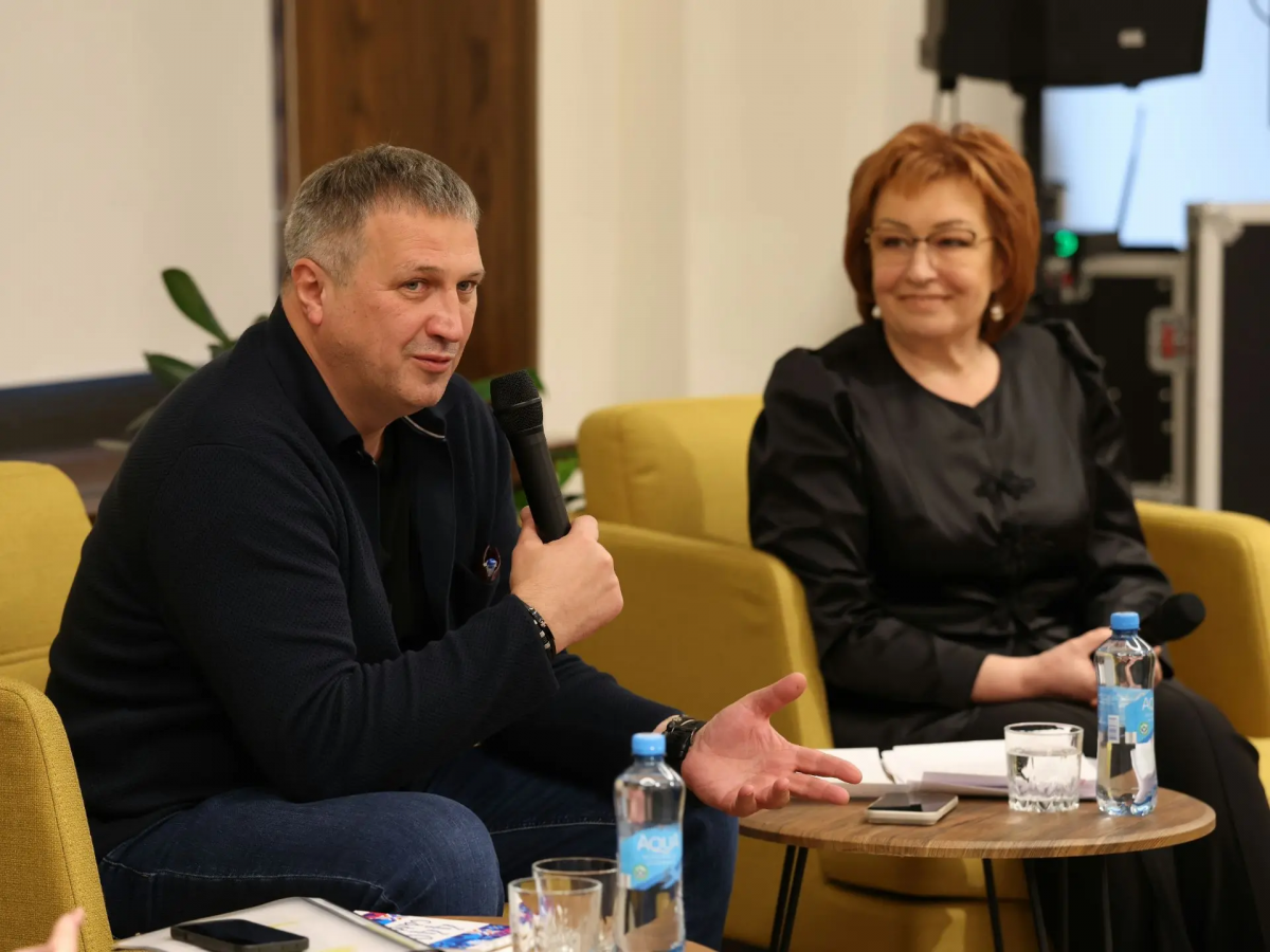 Мэр Иван Носков: Более 100 молодых педагогов пришли в школы Самары с начала учебного года