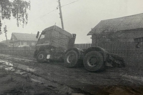 В Костромской области полиция задержала молодого угонщика, застрявшего на двух машинах в грязи