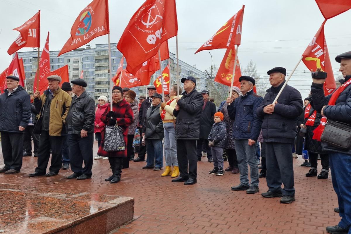 Приморские власти отказали КПРФ в проведении митинга в поддержку СВО