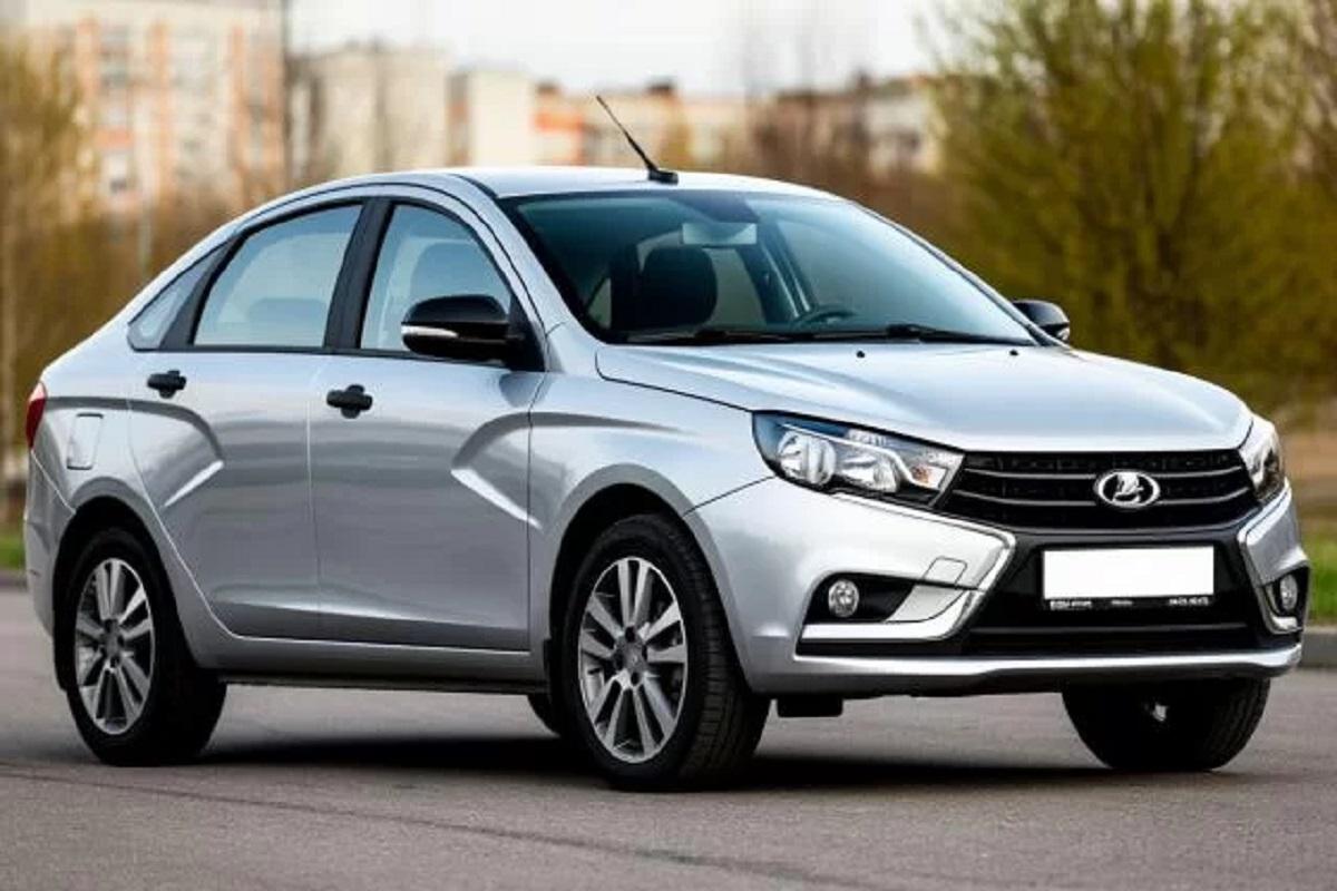 Продажи Lada Vesta и Iskra с модернизированными двигателями начнутся в конце года