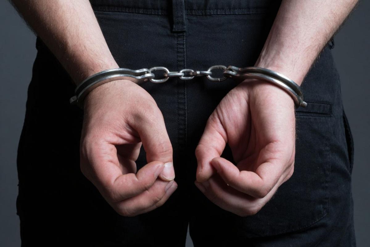 Уголовное дело за трафик: ФСБ и полиция задержали 31-летнего челябинца