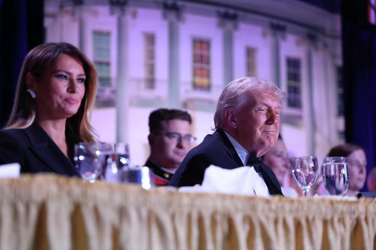 Спасай вино, беги: как гости с помпой покидали ужин с Трампом после выстрелов