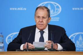 Лавров ответил на заявления Еврокомиссии об угрозе от контактов Москвы и Будапешта