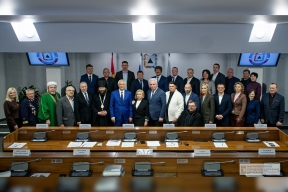 Спикер горсобрания депутатов Александр Морозов пожелал членам Общественной палаты нового созыва быть включенными во все сферы жизни Магнитогорска