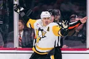 Malkin sets NHL record for players over 39 years old
